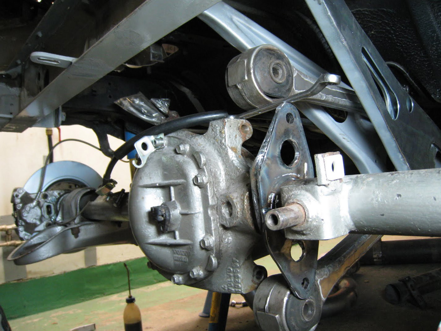 Soportes de refuerzo de barras de soporte VOLVO 740/940.