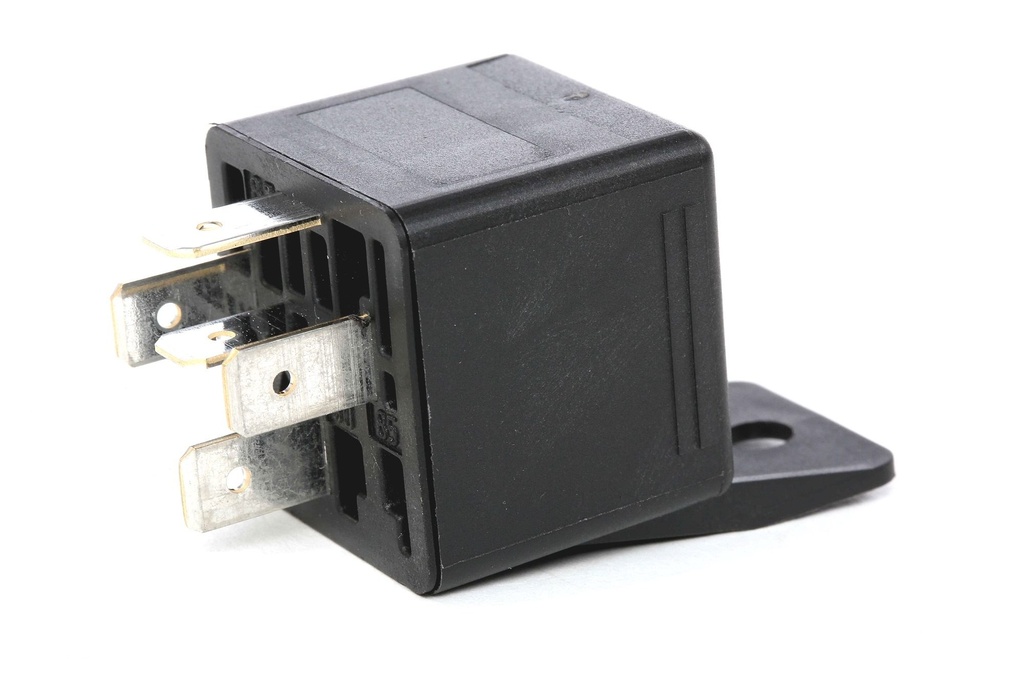 Bosch Relé 12V 30A con soporte y duales Otlets.