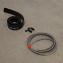 Oil in Kit Turbo 2 x 90 Grados AN4 + Calcetín Protector de Calor de Silicona