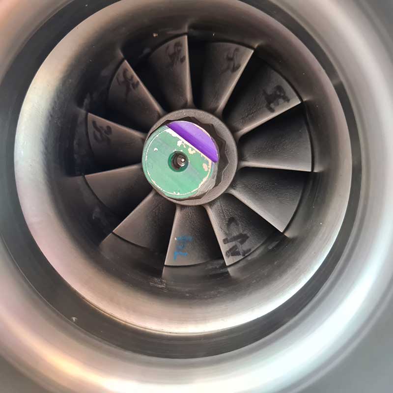 Floja de downpipe Borg Warner Efr 3"